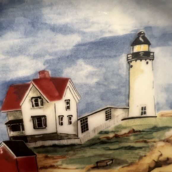 American Atelier Lighthouse Plate Set of 4 Cape Hatteras Coastal Decor - Picture 10 of 12